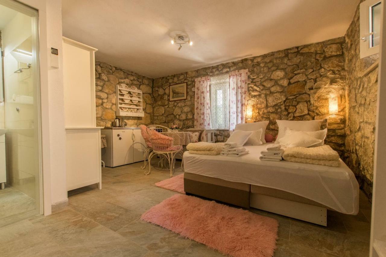 Holiday Home Godinj Donje Rascane Luaran gambar